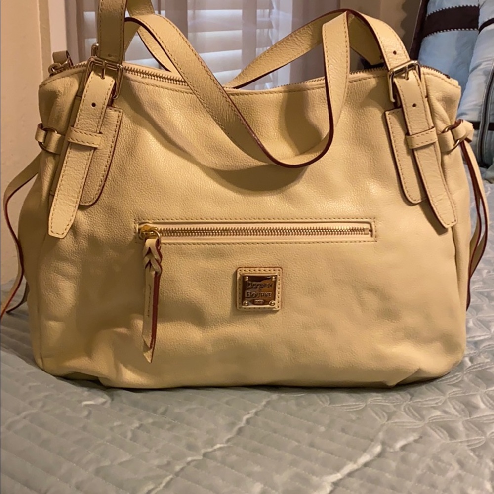 NWT Dooney Bourke Large Nina satchel/ hand bag